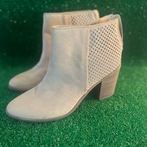 Women’s Madden NYC Zipper Ankle Boots